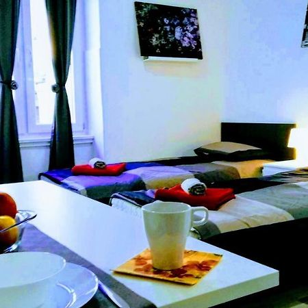 Zpula Center Apartments And Rooms Ngoại thất bức ảnh