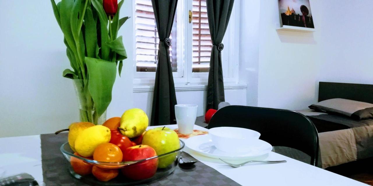 Zpula Center Apartments And Rooms Ngoại thất bức ảnh