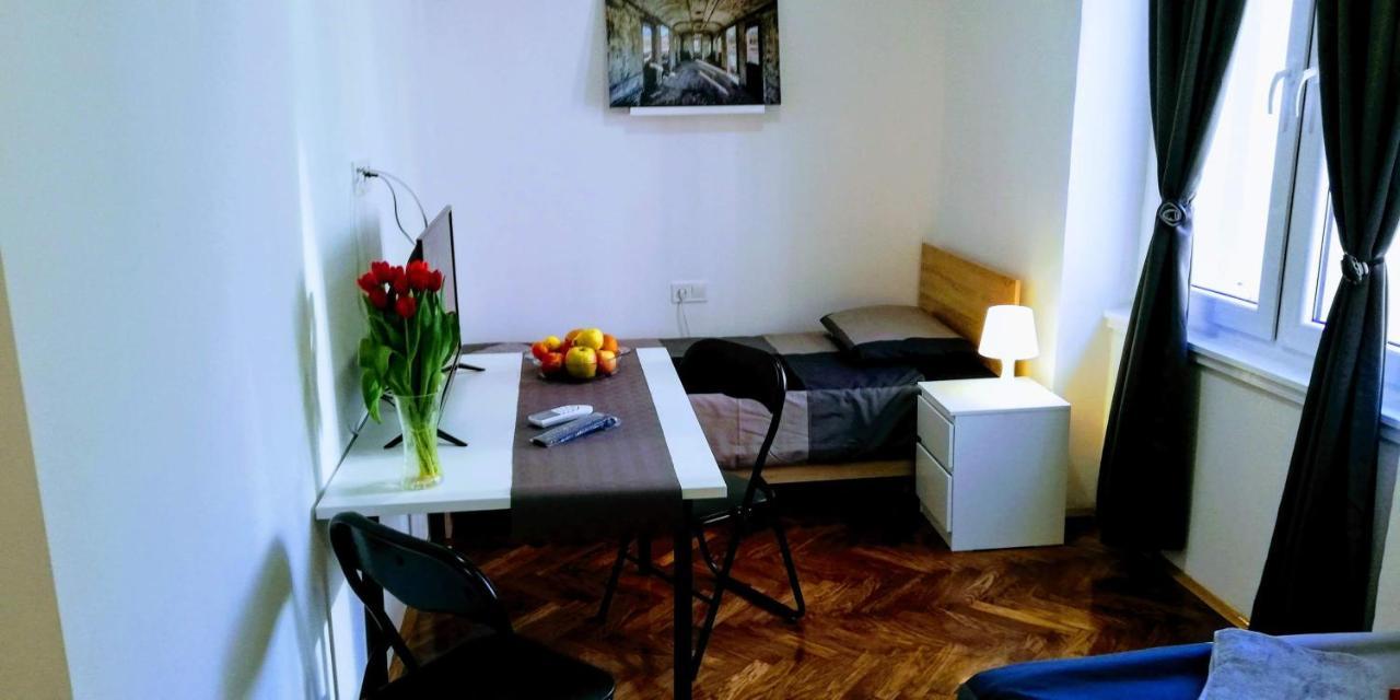 Zpula Center Apartments And Rooms Ngoại thất bức ảnh