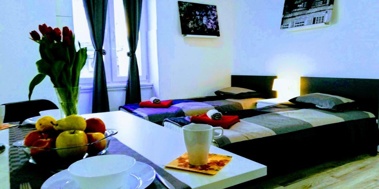 Zpula Center Apartments And Rooms Ngoại thất bức ảnh