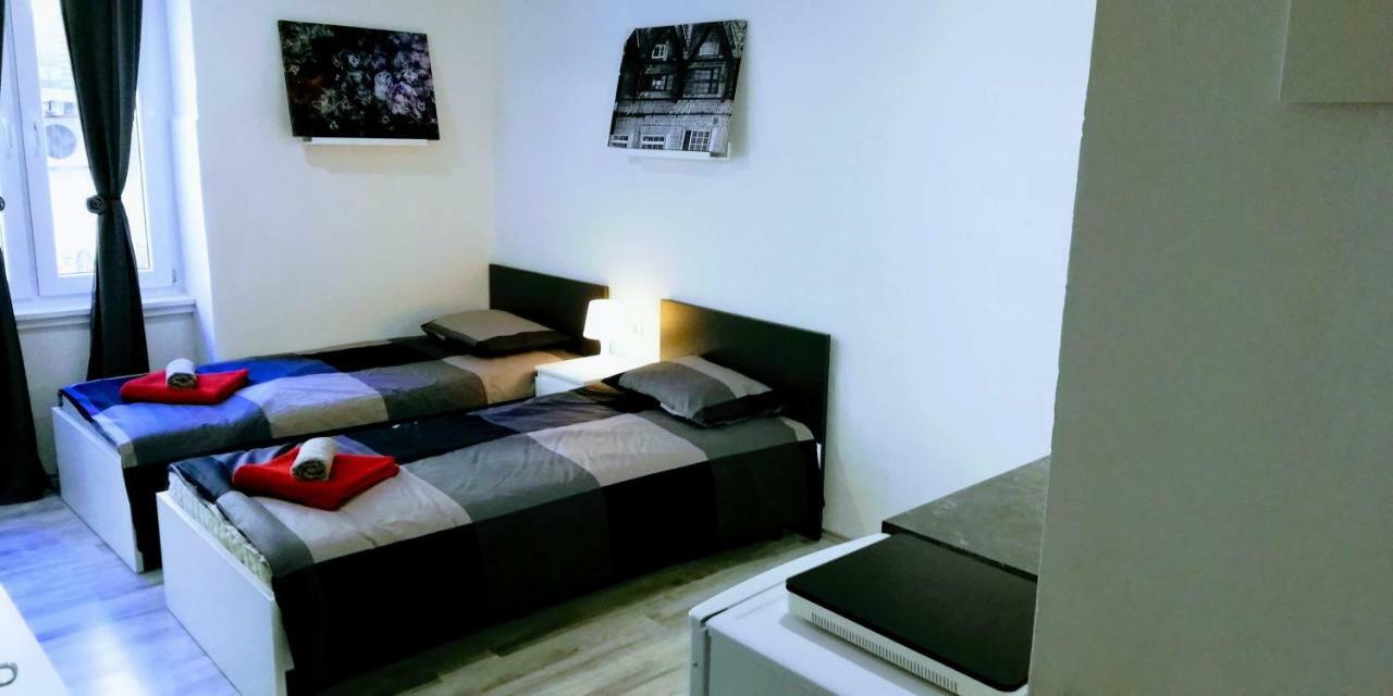 Zpula Center Apartments And Rooms Ngoại thất bức ảnh