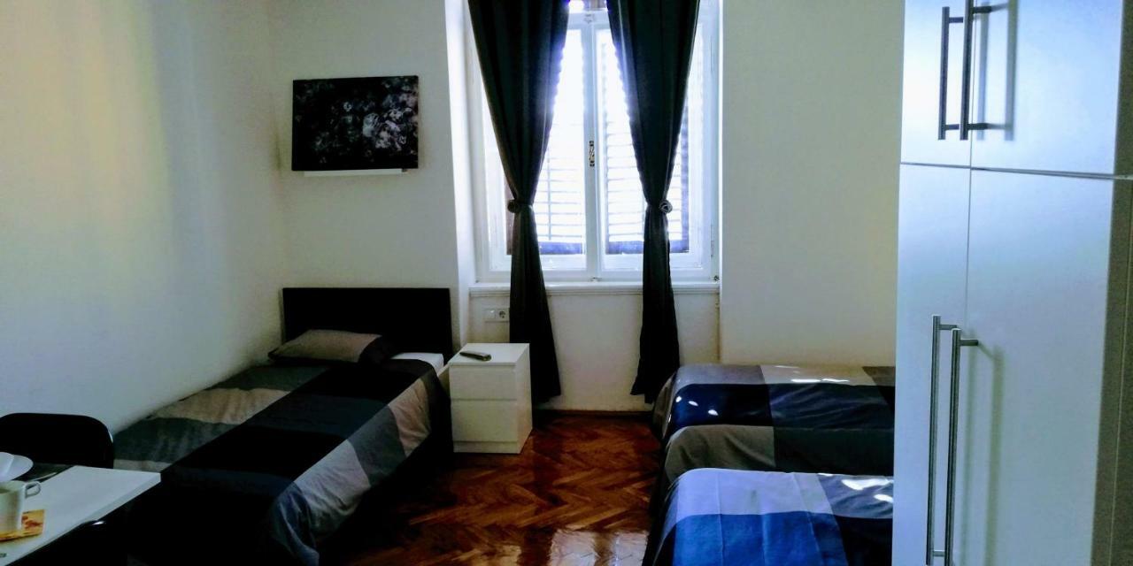 Zpula Center Apartments And Rooms Ngoại thất bức ảnh