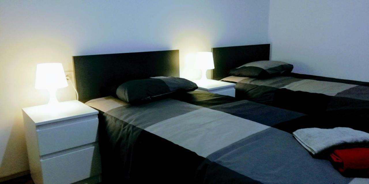 Zpula Center Apartments And Rooms Ngoại thất bức ảnh