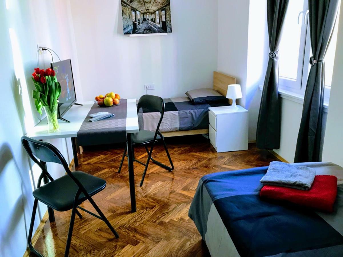 Zpula Center Apartments And Rooms Ngoại thất bức ảnh