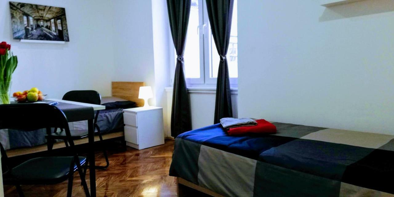 Zpula Center Apartments And Rooms Ngoại thất bức ảnh